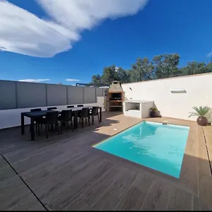 Casa Praga , Rosas España