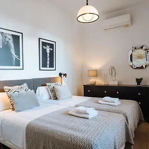 Apartment Homeyseville-amazing Penthouse Giralda Views 8 Pax, Parking Optional, Seville