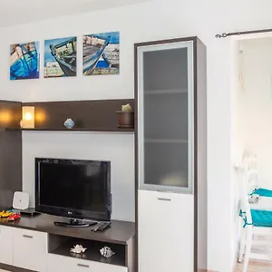 Marina House Center , Corralejo España